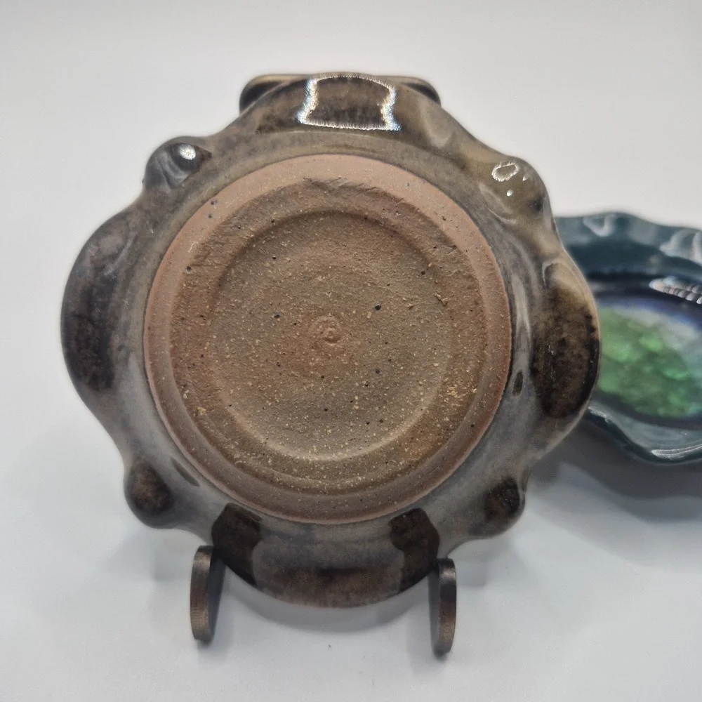 2 Trinket Dish with Cracked Glass Inside Collectable 3.5